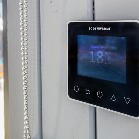 Pass The Keys Whitstable Shepherds Hut Minutes From The Harbour 外观 照片